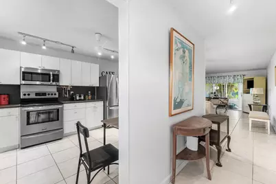 687 Marlboro Oval #A, Lake Worth, FL 33467 - Photo 6