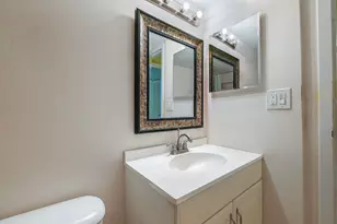 4851 NW 26th Ct, Lauderdale Lakes, FL 33313 - Photo 16