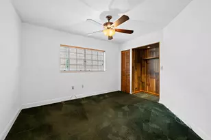 8211 NW 70th St, Tamarac, FL 33321 - Photo 30