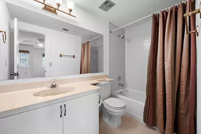 8211 NW 70th Street, Tamarac, FL 33321 - Photo 26