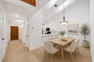 8211 NW 70th St, Tamarac, FL 33321 - Photo 12