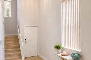 332 NW 107th Ave, Pembroke Pines, FL 33026 - Photo 2