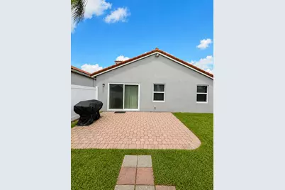 332 NW 107th Avenue, Pembroke Pines, FL 33026 - Photo 20