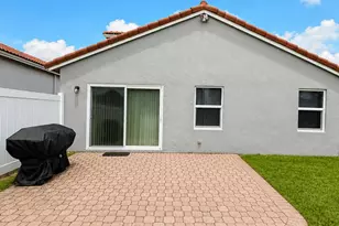 332 NW 107th Ave, Pembroke Pines, FL 33026 - Photo 20