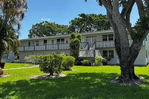 310 Chatham O, West Palm Beach, FL 33417 - Photo 14