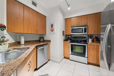 1830 Radius Drive #1017, Hollywood, FL 33020 - Photo 8
