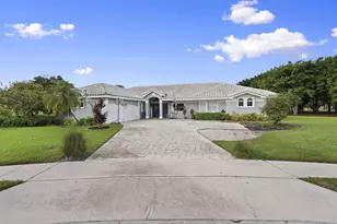 118 Elysium Dr, Royal Palm Beach, FL 33411 - Photo 2