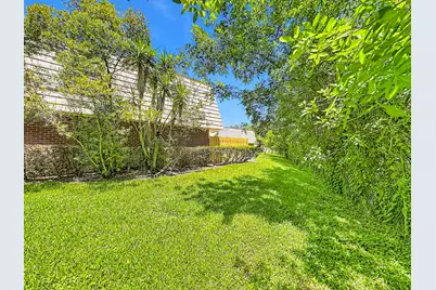 3192 SE Brook Street, Stuart, FL 34997 - Photo 2