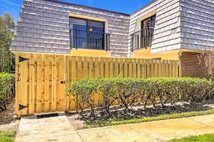 3192 SE Brook St, Stuart, FL 34997 - Photo 4