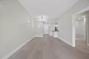 2020 Greenview Shores Blvd, Wellington, FL 33414 - Photo 2
