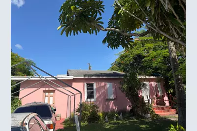 17301 NE 4th Avenue, North Miami Beach, FL 33162 - Photo 2