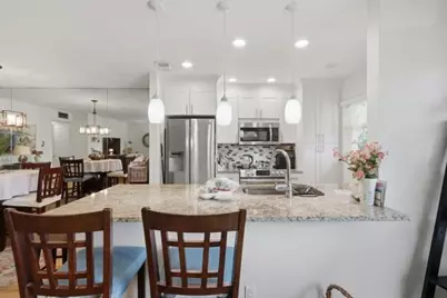 832 High Point Drive W #B, Delray Beach, FL 33445 - Photo 6