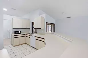 2171 NW 76th Ave, Margate, FL 33063 - Photo 16