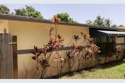 251 SW 16th Street, Pompano Beach, FL 33060 - Photo 2