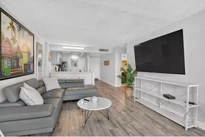 4 Royal Palm Way #403, Boca Raton, FL 33432 - Photo 8