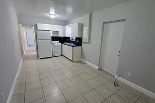 1012 NW 2nd, Hallandale Beach, FL 33009 - Photo 2