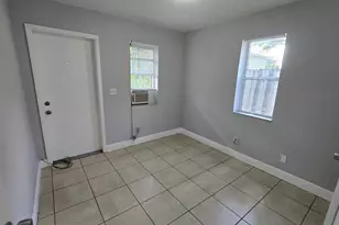 1012 NW 2nd, Hallandale Beach, FL 33009 - Photo 4