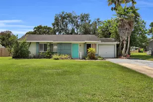 741 23rd Pl SW, Vero Beach, FL 32962 - Photo 1