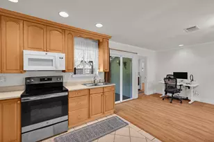 741 23rd Pl SW, Vero Beach, FL 32962 - Photo 6