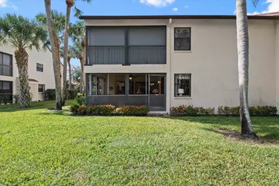 3323 Lucerne Park Drive, Greenacres, FL 33467 - Photo 24