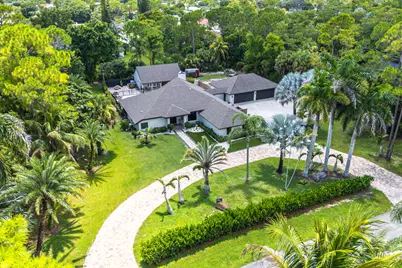 14829 Stirrup Lane, Wellington, FL 33414 - Photo 2