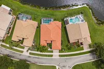 412 NW Aqua Vista Lane, Port Saint Lucie, FL 34986 - Photo 8