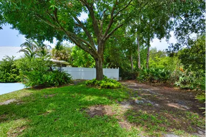900 NW Waterlily Place, Jensen Beach, FL 34957 - Photo 56