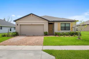 435 Seafoam Cir, Fort Pierce, FL 34945 - Photo 1