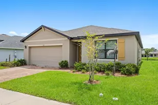 435 Seafoam Cir, Fort Pierce, FL 34945 - Photo 2