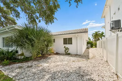 527 Harbor Drive N, Indian Rocks Beach, FL 33785 - Photo 8