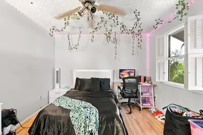1430 SW 88th Way, Pembroke Pines, FL 33025 - Photo 10