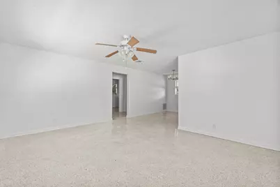 211 Sunrise Avenue #5, Lantana, FL 33460 - Photo 8