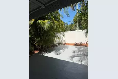 4044 SW 67th Terrace #7, Davie, FL 33314 - Photo 2