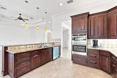 10684 Whitewind Circle, Boynton Beach, FL 33473 - Photo 18