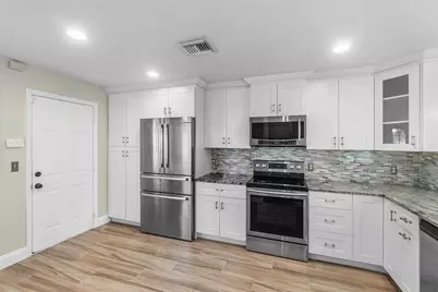 1215 E Lancewood Place, Delray Beach, FL 33445 - Photo 6