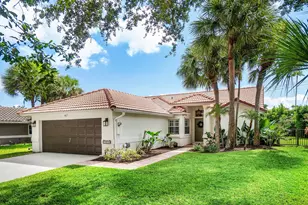 1215 E Lancewood Pl, Delray Beach, FL 33445 - Photo 2