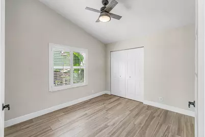1215 E Lancewood Place, Delray Beach, FL 33445 - Photo 14