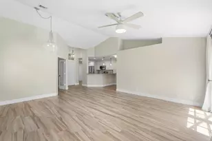 1215 E Lancewood Pl, Delray Beach, FL 33445 - Photo 10
