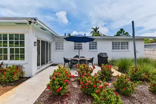 4795 NE 18th Ave, Oakland Park, FL 33334 - Photo 10