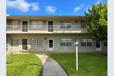 7 Lake Vista Trail #204, Port Saint Lucie, FL 34952 - Photo 2