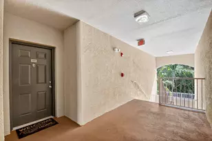 6511 Emerald Dunes Dr, West Palm Beach, FL 33411 - Photo 6
