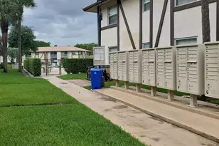 2337 NW 89th Dr, Coral Springs, FL 33065 - Photo 22