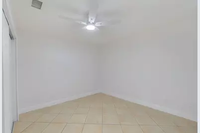 2831 N Seacrest Boulevard #B, Boynton Beach, FL 33435 - Photo 6