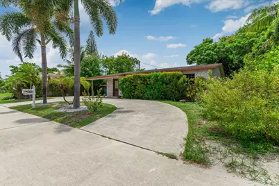 2831 N Seacrest Boulevard, Boynton Beach, FL 33435 - Photo 4