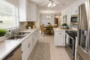 1673 SW Gemini Ln, Port Saint Lucie, FL 34984 - Photo 4