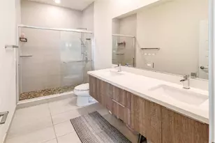 10473 NW 82nd St, Doral, FL 33178 - Photo 14