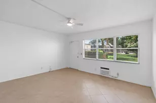 126 Norwich F, West Palm Beach, FL 33417 - Photo 8