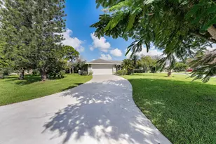 213 SW Nativity Terrace, Port Saint Lucie, FL 34984 - Photo 4