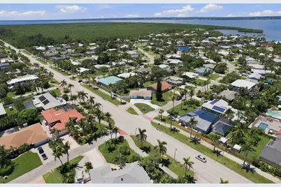 1935 Cypress Avenue, Fort Pierce, FL 34949 - Photo 34