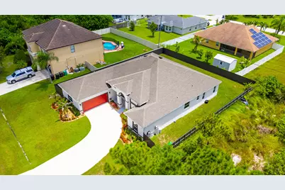 1717 SW Catalonia Street, Port Saint Lucie, FL 34987 - Photo 4